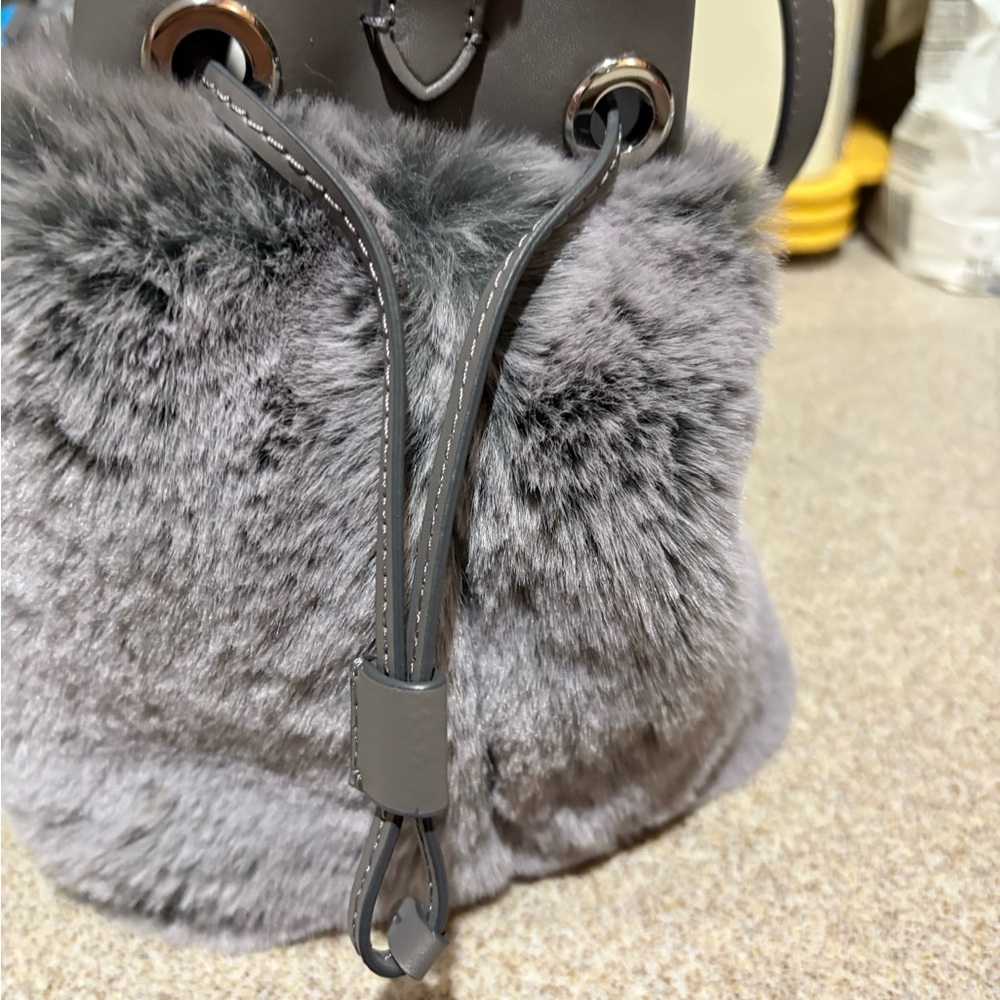 Kate Spade Gray Shoulder Bag/crossbody with Plush Texture - Picture 4 of 14